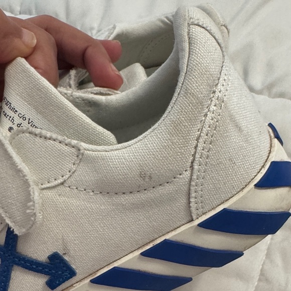 Off-White Kids' White and Blue Sneakers with Orange Accent - Picture 3 of 5